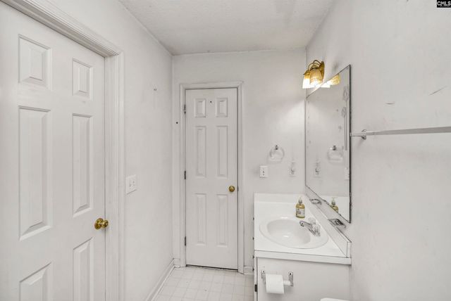 142 Fox Meadow Lane, Hopkins, SC 29061