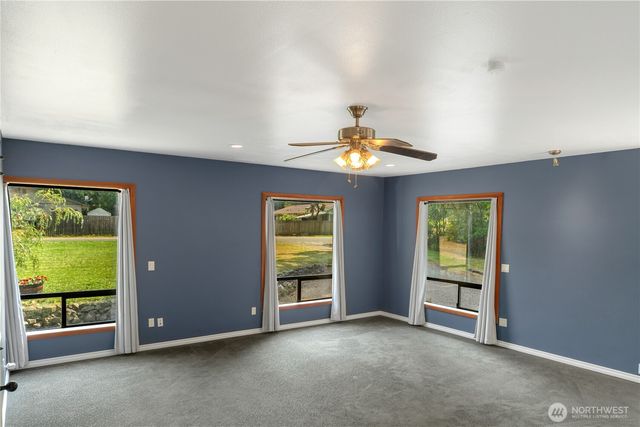121 S 7th Avenue, Port Hadlock, WA 98339