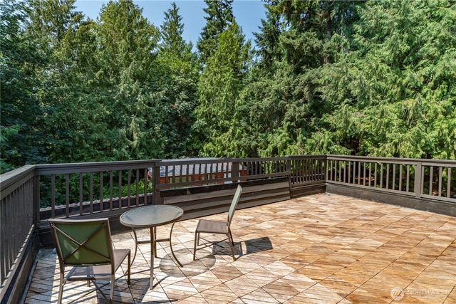 121 S 7th Avenue, Port Hadlock, WA 98339