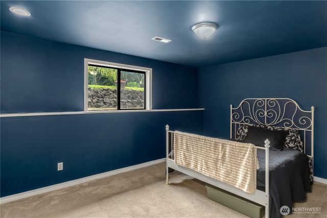 121 S 7th Avenue, Port Hadlock, WA 98339