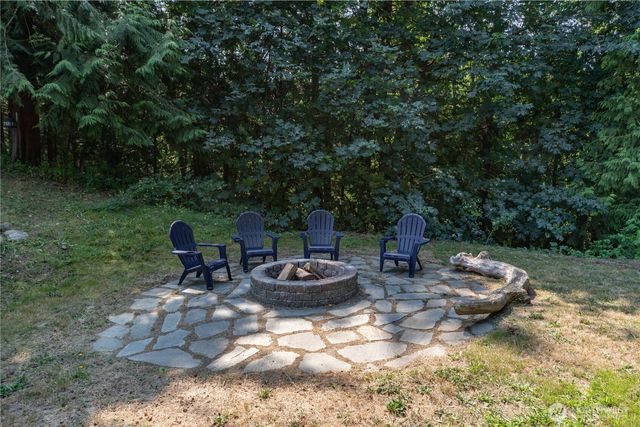 121 S 7th Avenue, Port Hadlock, WA 98339