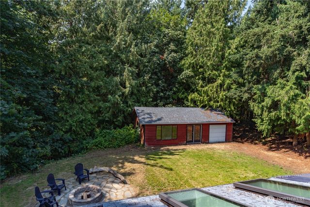 121 S 7th Avenue, Port Hadlock, WA 98339