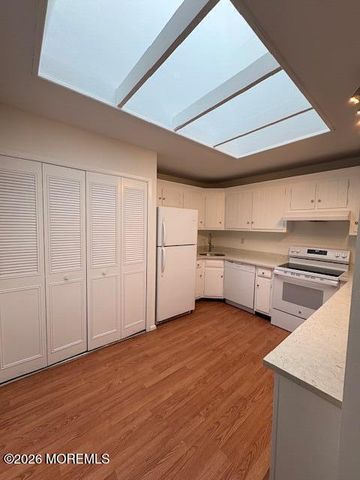 15 Lexington Court, Red Bank, NJ 07701