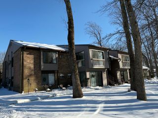 15 Lexington Court, Red Bank, NJ 07701