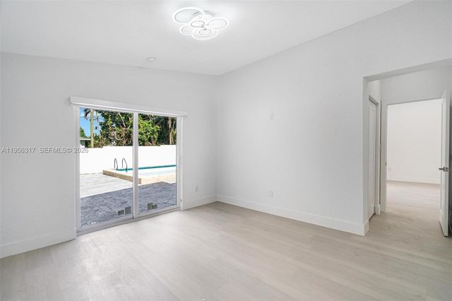 2115 NW 129th St, Miami, FL 33167