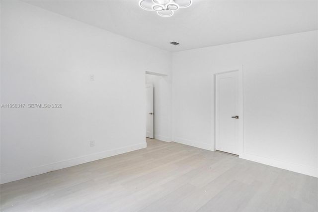 2115 NW 129th St, Miami, FL 33167