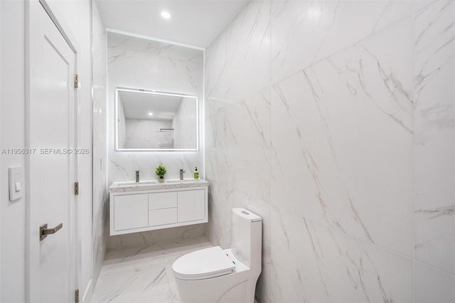 2115 NW 129th St, Miami, FL 33167