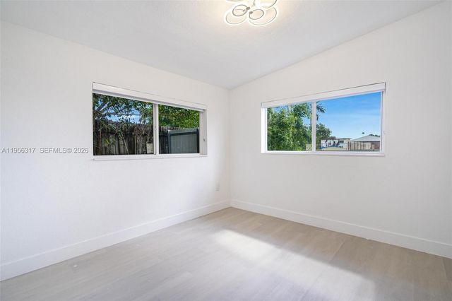 2115 NW 129th St, Miami, FL 33167