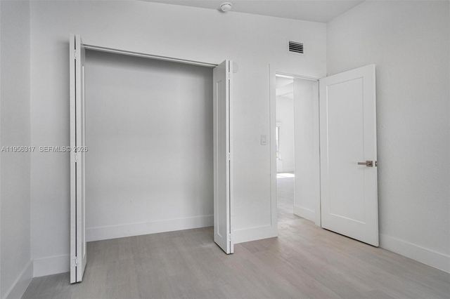 2115 NW 129th St, Miami, FL 33167