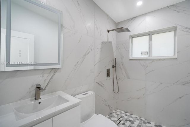 2115 NW 129th St, Miami, FL 33167