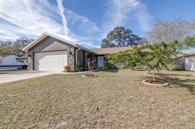7825 GLASCOW DRIVE, New Port Richey, FL 34653