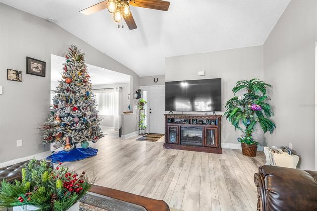 7825 GLASCOW DRIVE, New Port Richey, FL 34653