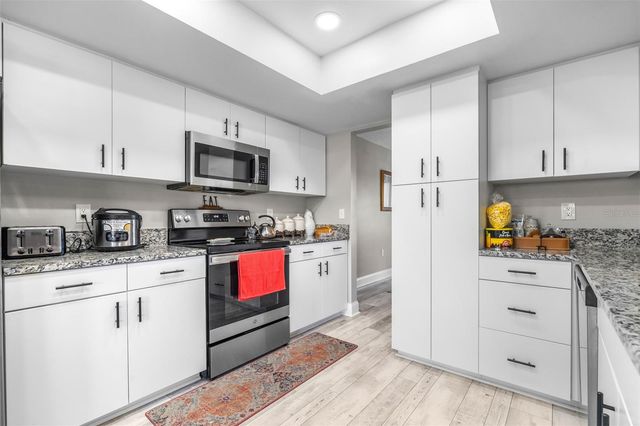 7825 GLASCOW DRIVE, New Port Richey, FL 34653