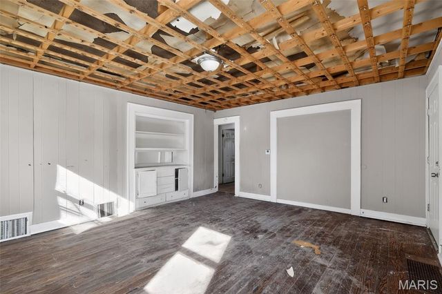 45 Beacon Avenue, St Louis, MO 63135