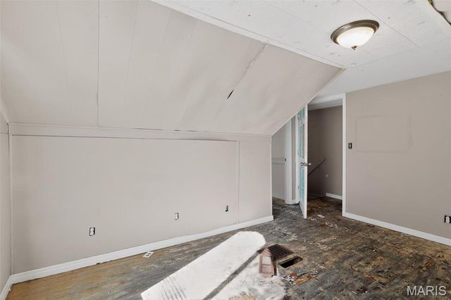 45 Beacon Avenue, St Louis, MO 63135