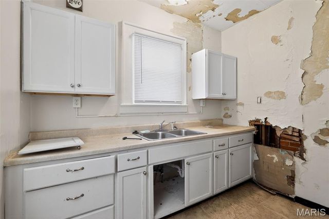 45 Beacon Avenue, St Louis, MO 63135