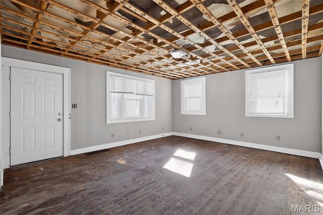 45 Beacon Avenue, St Louis, MO 63135