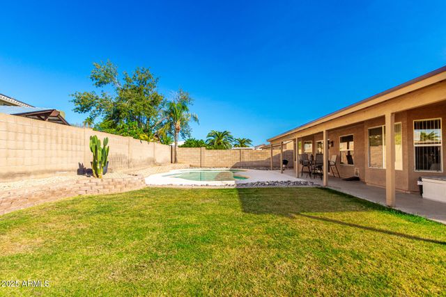 10816 W QUAIL Avenue, Peoria, AZ 85373