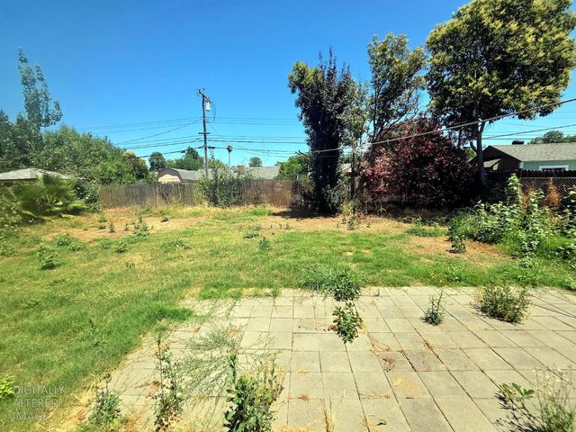 6736 Medora Dr, North Highlands, CA 95660