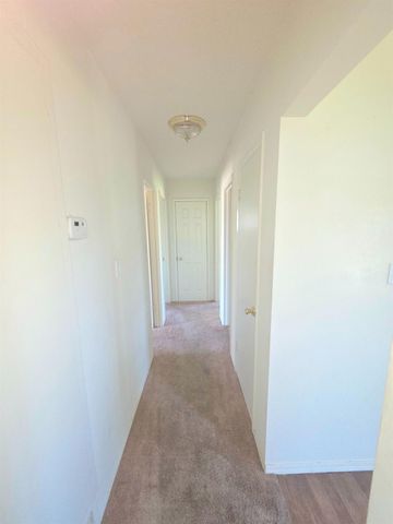 6736 Medora Dr, North Highlands, CA 95660