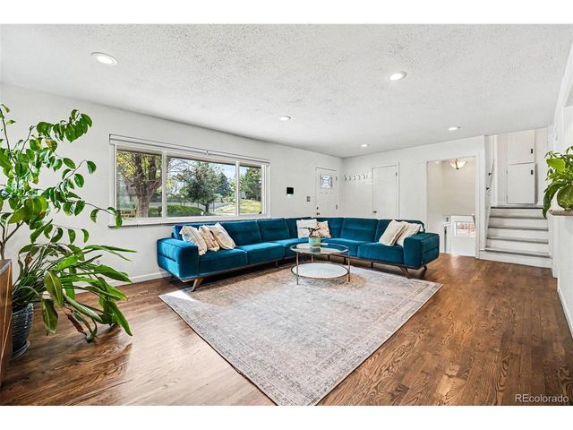 1250 Saulsbury St, Lakewood, CO 80214