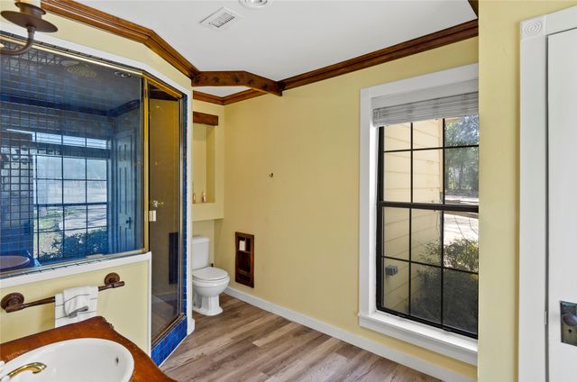 1400 E Shady Grove Road, Irving, TX 75060