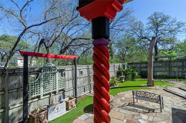 1400 E Shady Grove Road, Irving, TX 75060