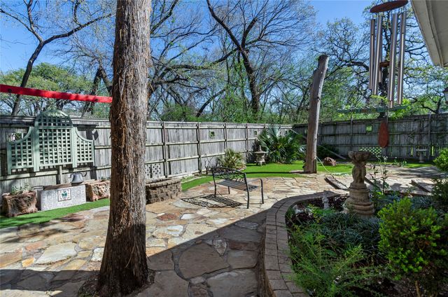1400 E Shady Grove Road, Irving, TX 75060