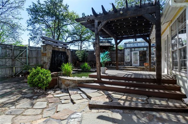 1400 E Shady Grove Road, Irving, TX 75060