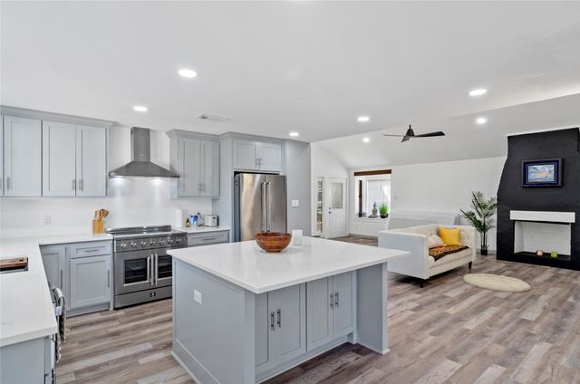 1400 E Shady Grove Road, Irving, TX 75060