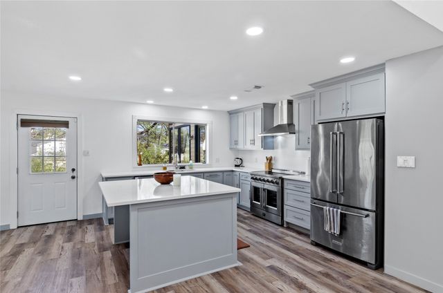 1400 E Shady Grove Road, Irving, TX 75060