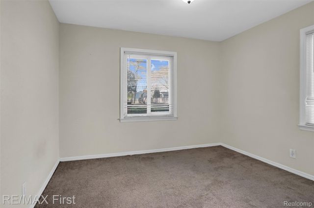 26730 Ridgemont Street, Roseville, MI 48066