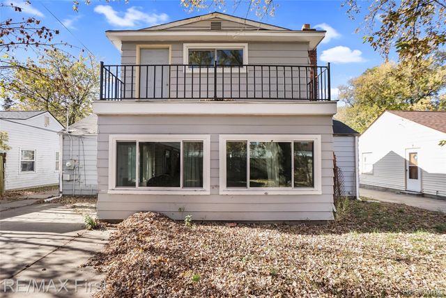 26730 Ridgemont Street, Roseville, MI 48066