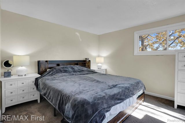 26730 Ridgemont Street, Roseville, MI 48066