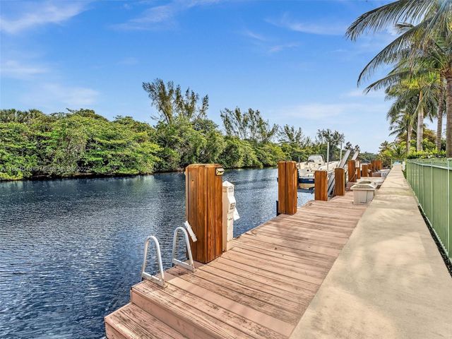 2901 Hidden Harbour St, Dania Beach, FL 33312