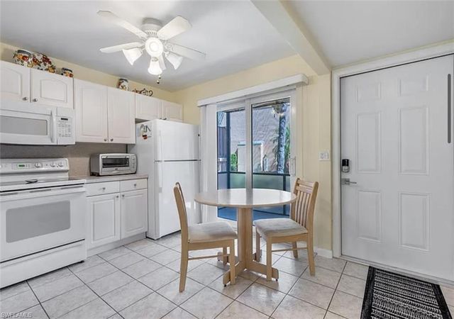 4080 Looking Glass LN # 2905, Naples, FL 34112