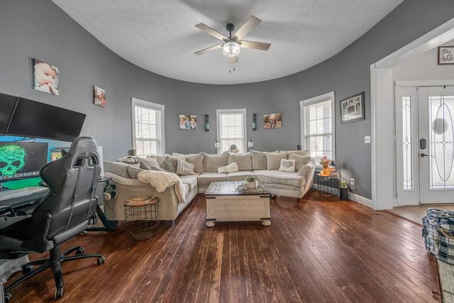 370 Mooreland Avenue, Harrodsburg, KY 40330