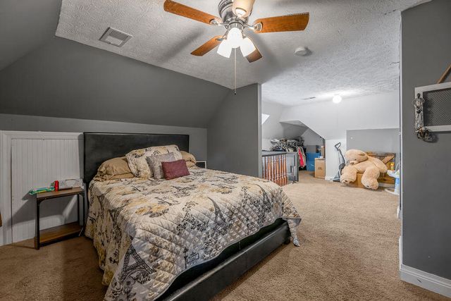 370 Mooreland Avenue, Harrodsburg, KY 40330