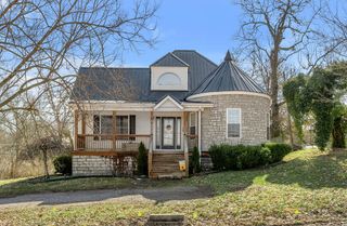370 Mooreland Avenue, Harrodsburg, KY 40330