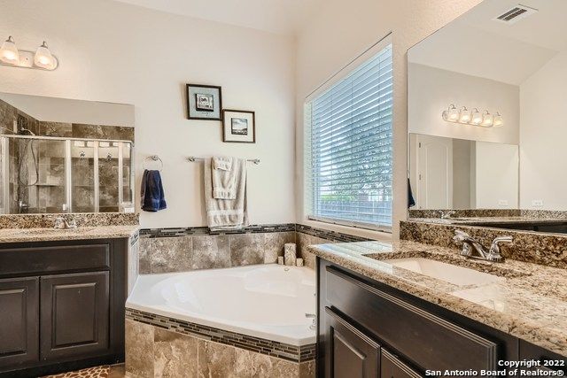 11338 Ivy Cadence, San Antonio, TX 78253