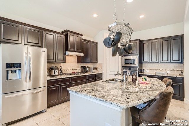 11338 Ivy Cadence, San Antonio, TX 78253