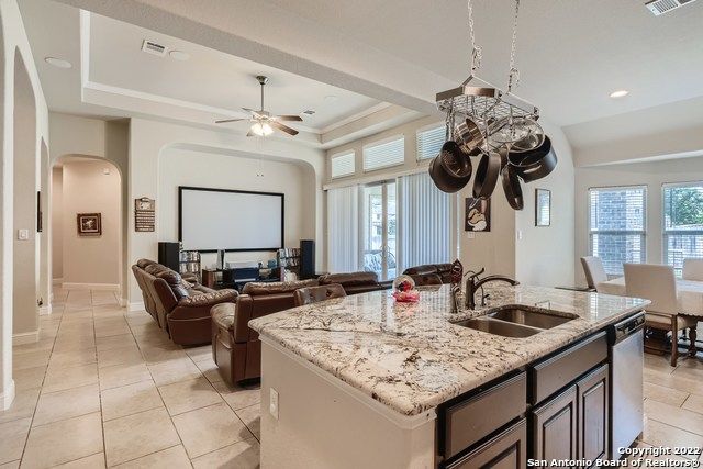 11338 Ivy Cadence, San Antonio, TX 78253