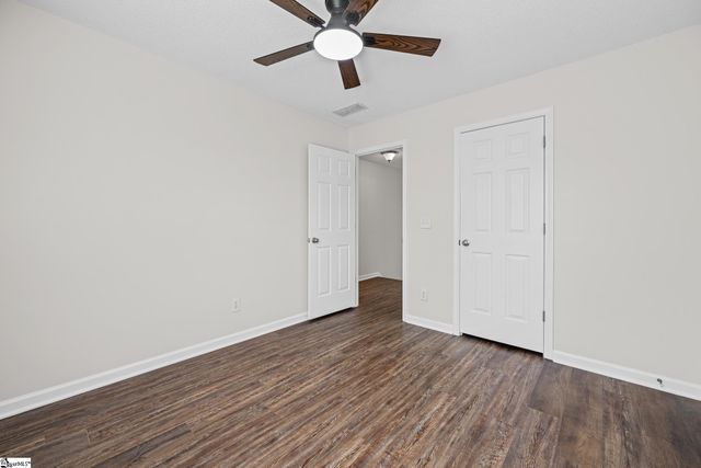 106 Waterford Park Drive, Greer, SC 29650