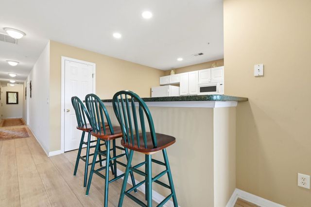 4366 River Gate Ln Unit 301, Little River, SC 29566