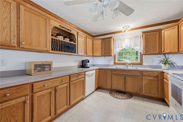 6712 Tram Ct, Sandston, VA 23150