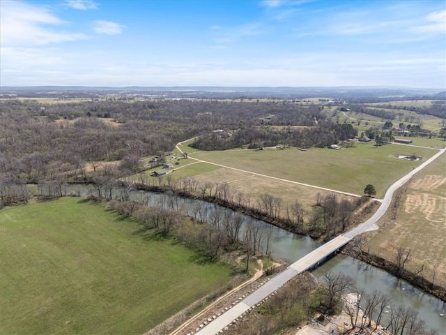 19718 Fisher Ford Road, Siloam Springs, AR 72761