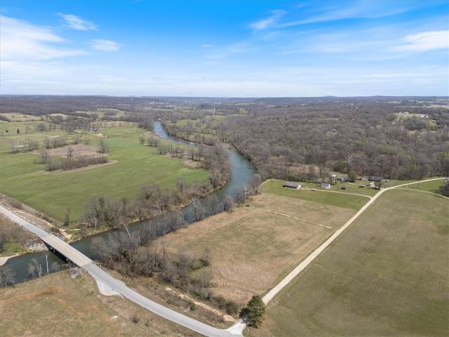 19718 Fisher Ford Road, Siloam Springs, AR 72761