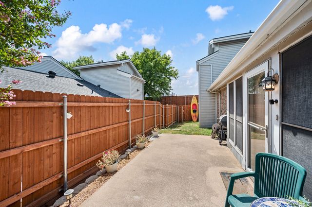 2541 Shady Ridge Drive C, Bedford, TX 76021