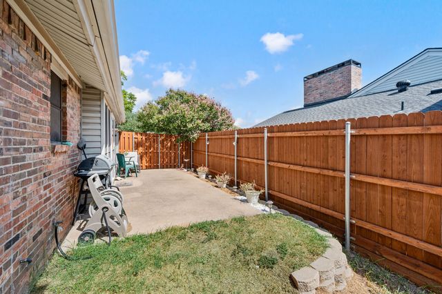 2541 Shady Ridge Drive C, Bedford, TX 76021