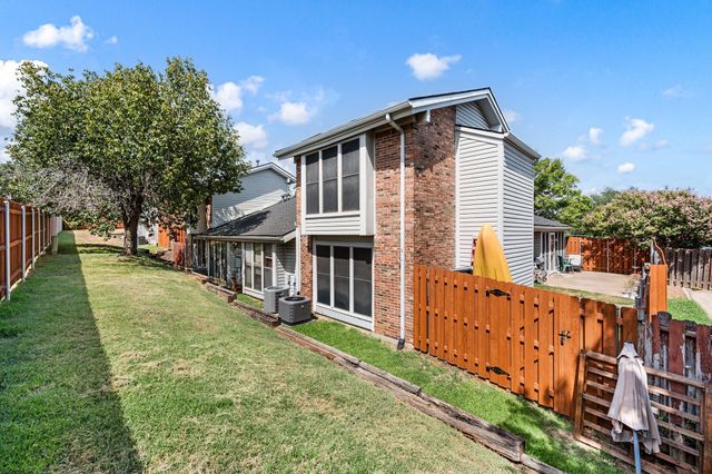 2541 Shady Ridge Drive C, Bedford, TX 76021